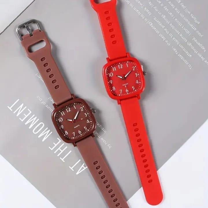 Women Movement: Quartz Water Resistant  1 Minni Bo