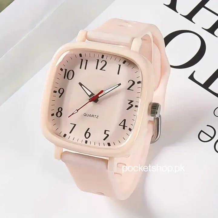 Women Movement: Quartz Water Resistant  1 Minni Bo